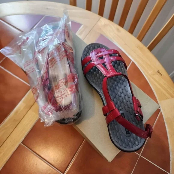 Clark’s Red Strappy Sandals - Picture 2 of 3